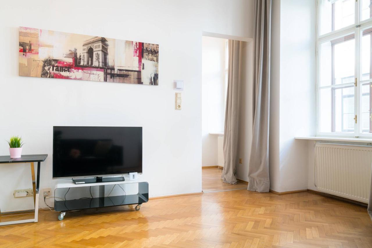 Vienna Residence, Volkstheater - Parliament Екстер'єр фото