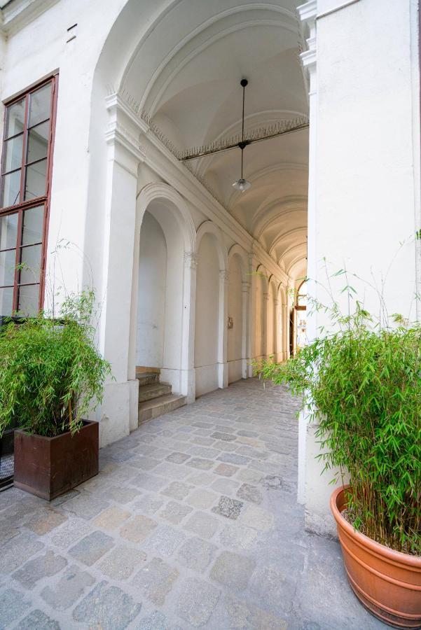 Vienna Residence, Volkstheater - Parliament Екстер'єр фото